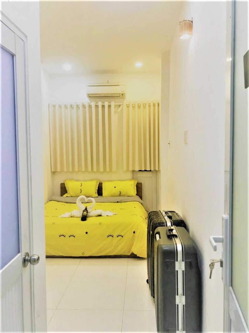 H Best Hostel Cafe Saigon Хошимин Экстерьер фото