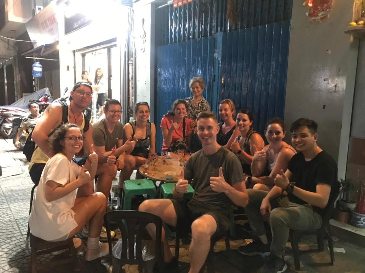 H Best Hostel Cafe Saigon Хошимин Экстерьер фото